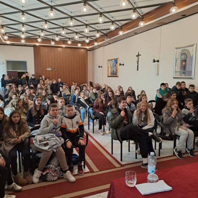 35aba0eb-8fb3-4ae1-be95-46d205e49582 35aba0eb-8fb3-4ae1-be95-46d205e49582